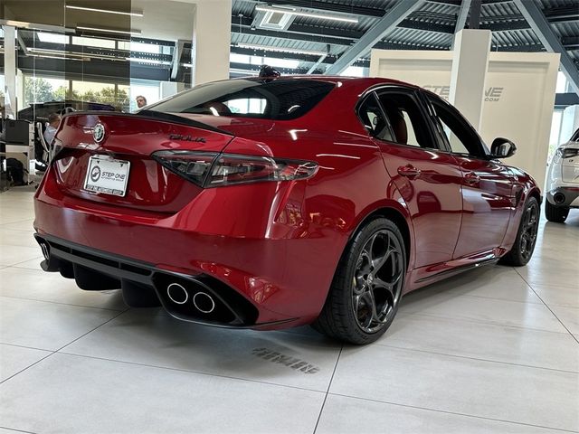 2024 Alfa Romeo Giulia Quadrifoglio Carbon