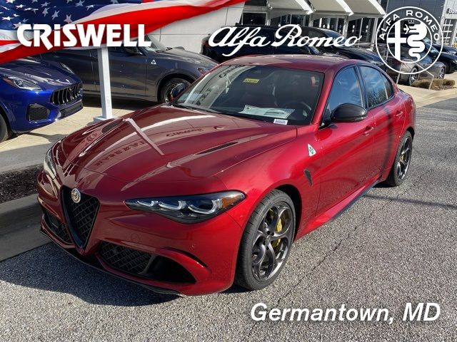 2024 Alfa Romeo Giulia Quadrifoglio Carbon