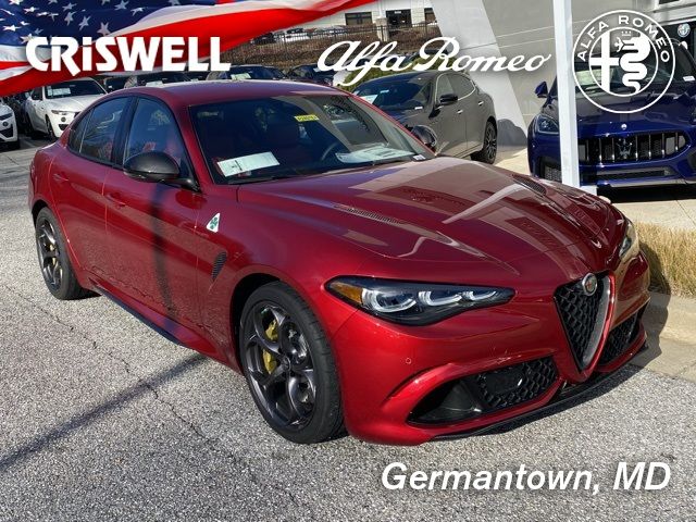 2024 Alfa Romeo Giulia Quadrifoglio Carbon