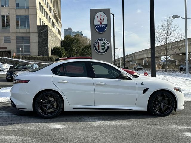 2024 Alfa Romeo Giulia Quadrifoglio Supersport