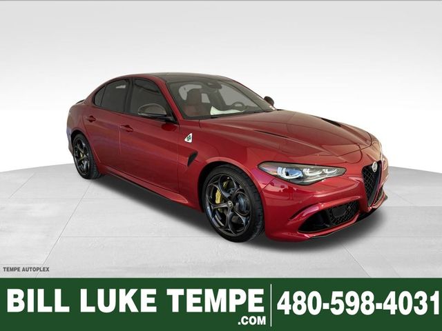 2024 Alfa Romeo Giulia Quadrifoglio Carbon