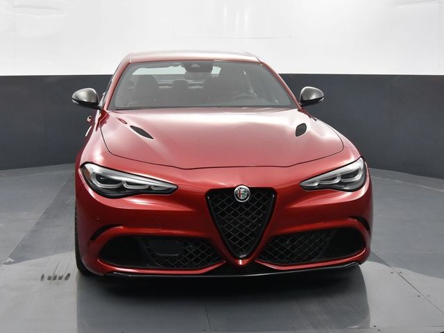 2024 Alfa Romeo Giulia Quadrifoglio Carbon