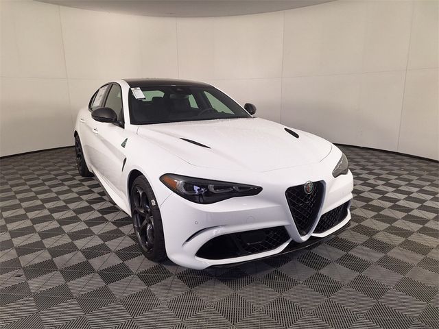 2024 Alfa Romeo Giulia Quadrifoglio Supersport