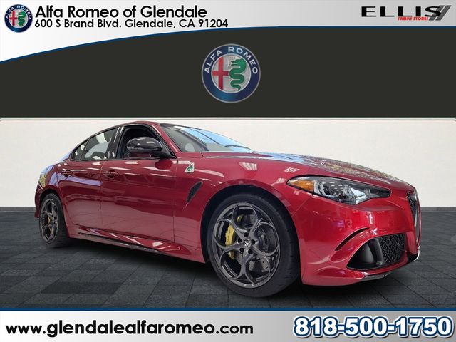 2024 Alfa Romeo Giulia Quadrifoglio Carbon