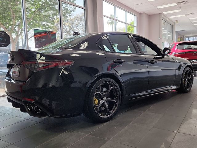 2024 Alfa Romeo Giulia Quadrifoglio Carbon