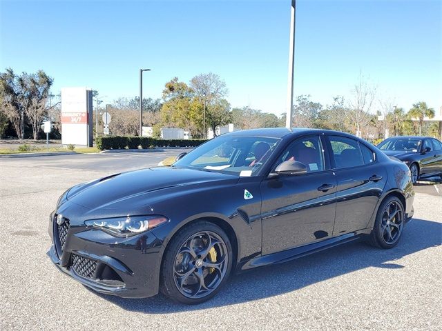 2024 Alfa Romeo Giulia Quadrifoglio Carbon