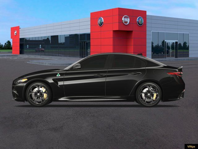 2024 Alfa Romeo Giulia Quadrifoglio Carbon