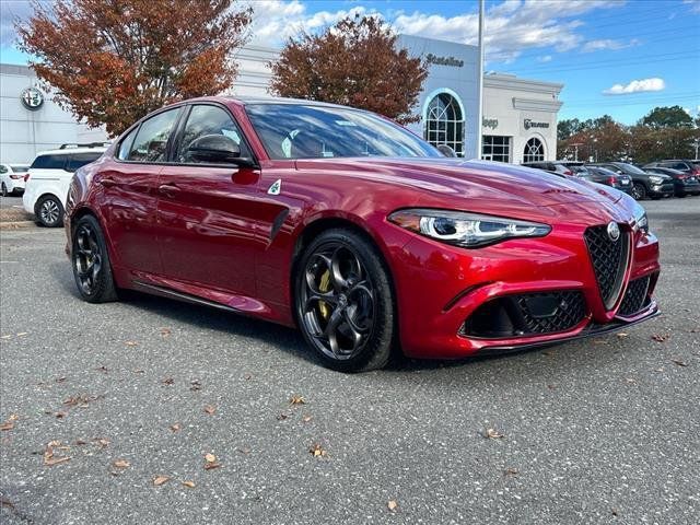 2024 Alfa Romeo Giulia Quadrifoglio Carbon