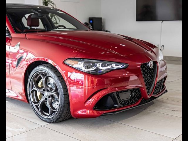 2024 Alfa Romeo Giulia Quadrifoglio Carbon