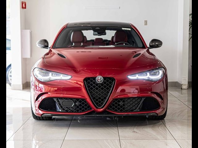 2024 Alfa Romeo Giulia Quadrifoglio Carbon