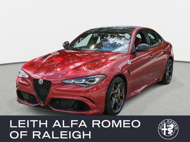 2024 Alfa Romeo Giulia Quadrifoglio Carbon