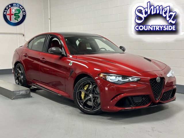 2024 Alfa Romeo Giulia Quadrifoglio Carbon