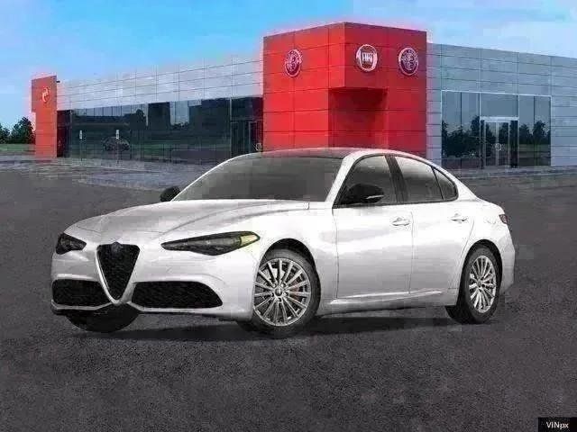 2024 Alfa Romeo Giulia Base