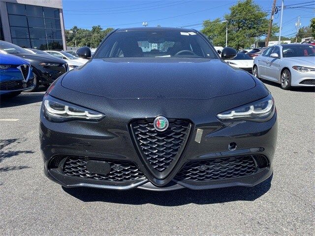 2024 Alfa Romeo Giulia Base