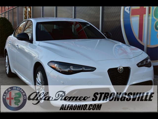 2024 Alfa Romeo Giulia Base