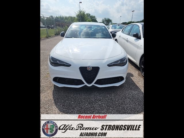 2024 Alfa Romeo Giulia Base