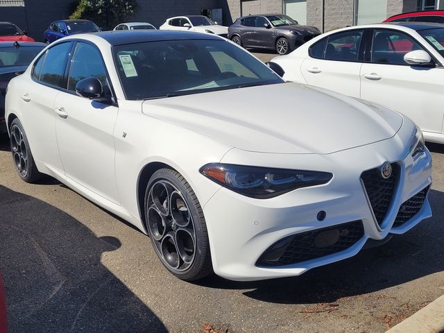 2024 Alfa Romeo Giulia Ti