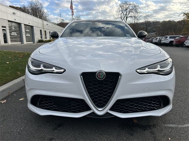 2024 Alfa Romeo Giulia Ti