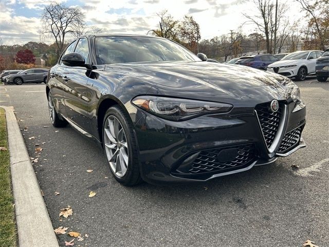 2024 Alfa Romeo Giulia Ti