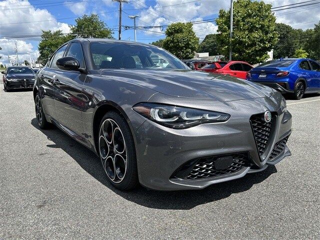 2024 Alfa Romeo Giulia Veloce