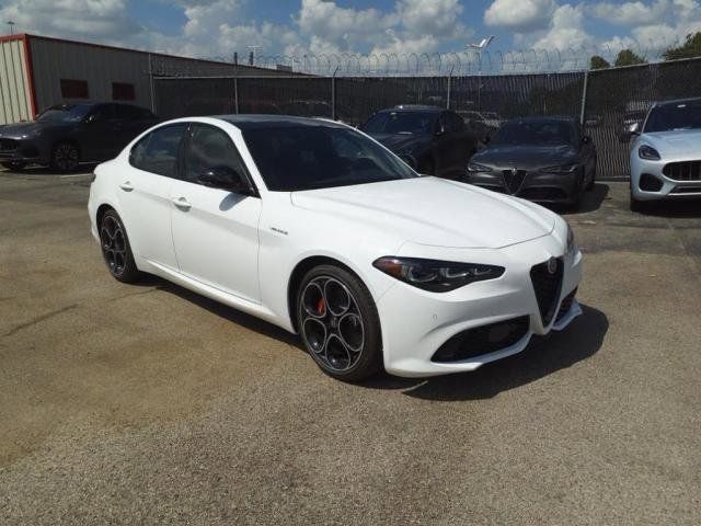 2024 Alfa Romeo Giulia Veloce