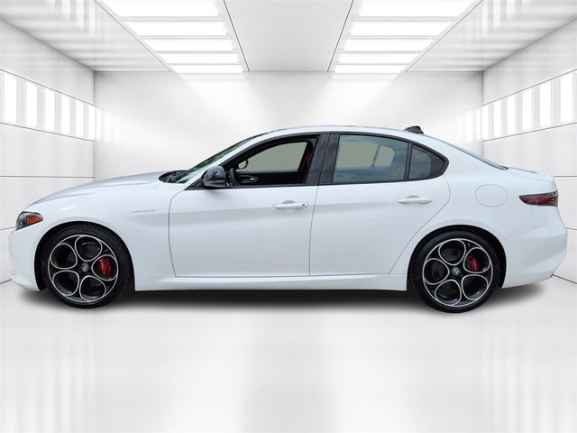 2024 Alfa Romeo Giulia Veloce