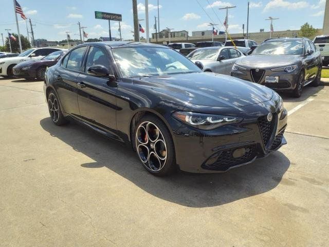 2024 Alfa Romeo Giulia Veloce