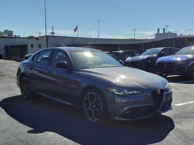 2024 Alfa Romeo Giulia Veloce