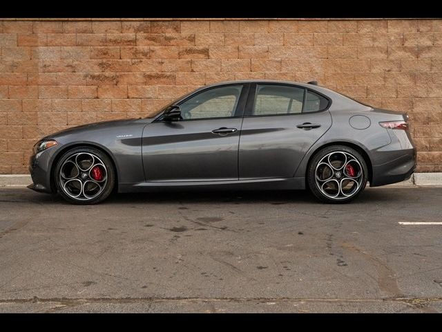 2024 Alfa Romeo Giulia Veloce