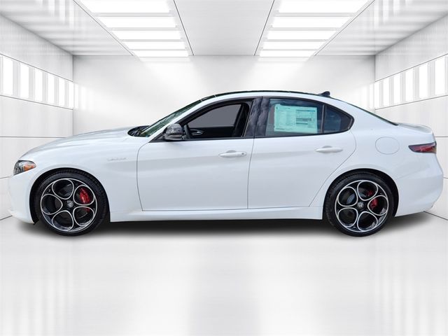 2024 Alfa Romeo Giulia Veloce