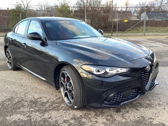 2024 Alfa Romeo Giulia Veloce