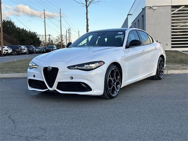 2024 Alfa Romeo Giulia Veloce