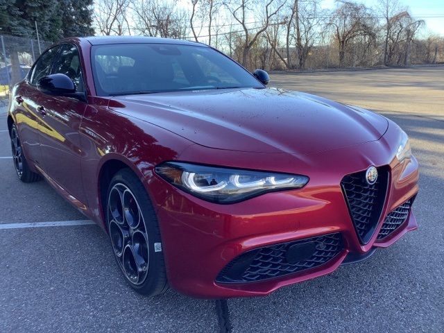 2024 Alfa Romeo Giulia Veloce