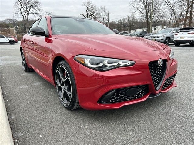 2024 Alfa Romeo Giulia Veloce