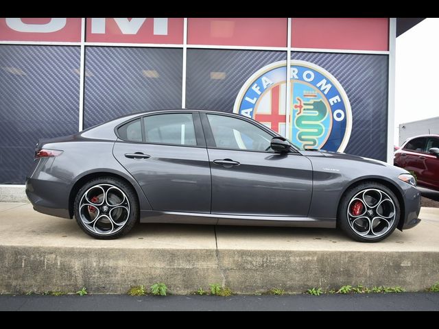 2024 Alfa Romeo Giulia Veloce