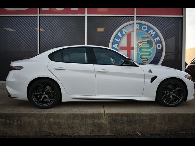 2024 Alfa Romeo Giulia Quadrifoglio Supersport