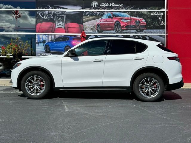 2024 Alfa Romeo Stelvio Sprint