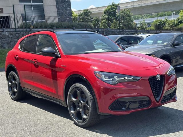 2024 Alfa Romeo Stelvio Veloce