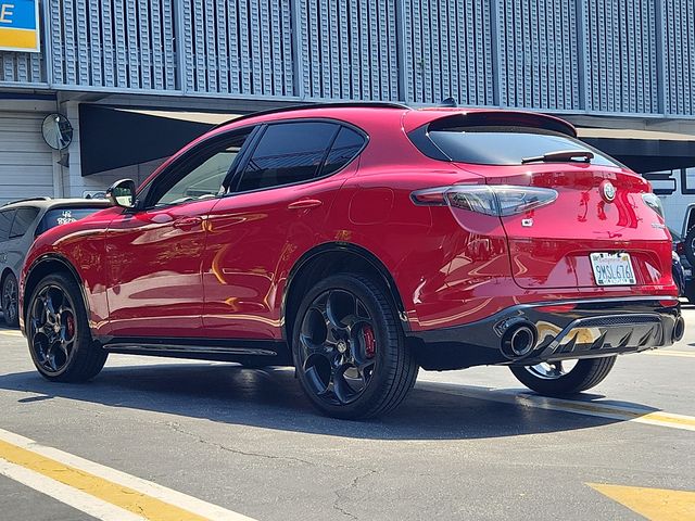 2024 Alfa Romeo Stelvio Competizione