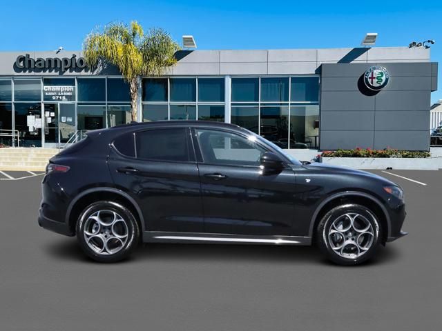 2024 Alfa Romeo Stelvio Ti