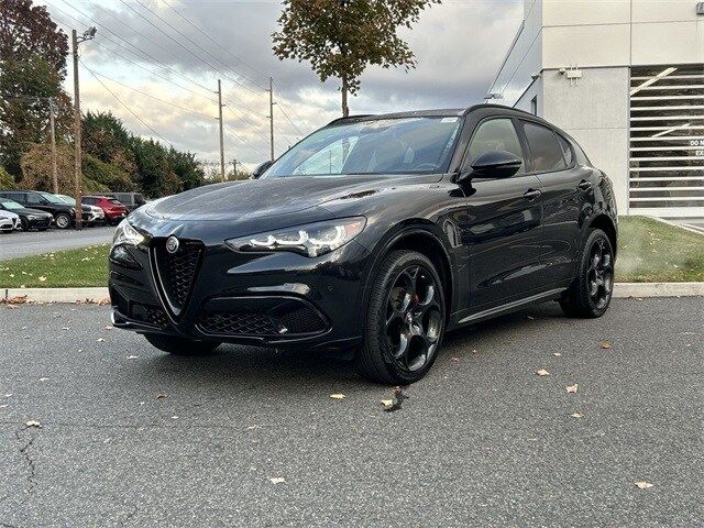 2024 Alfa Romeo Stelvio Competizione