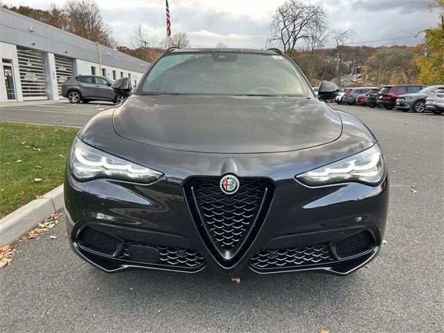 2024 Alfa Romeo Stelvio Competizione