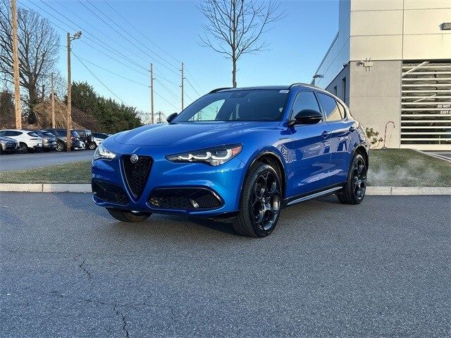 2024 Alfa Romeo Stelvio Competizione