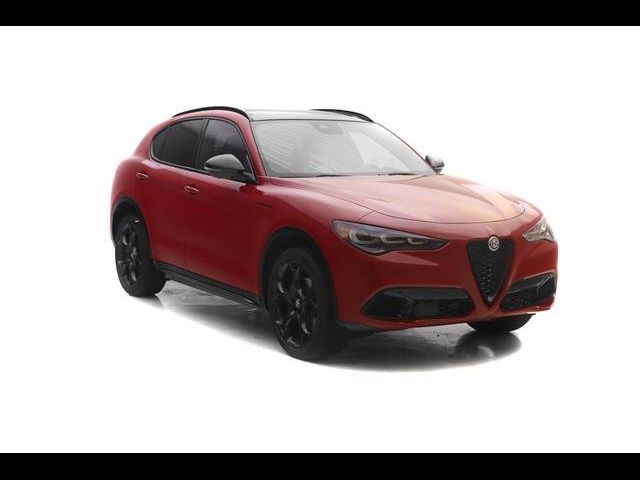 2024 Alfa Romeo Stelvio Competizione