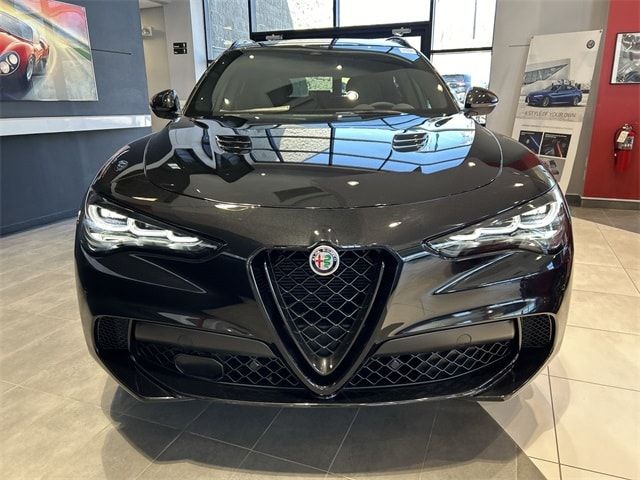 2024 Alfa Romeo Stelvio Quadrifoglio Carbon