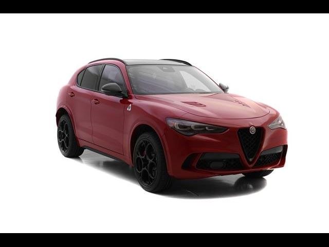 2024 Alfa Romeo Stelvio Quadrifoglio Carbon