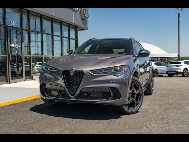 2024 Alfa Romeo Stelvio Quadrifoglio Carbon