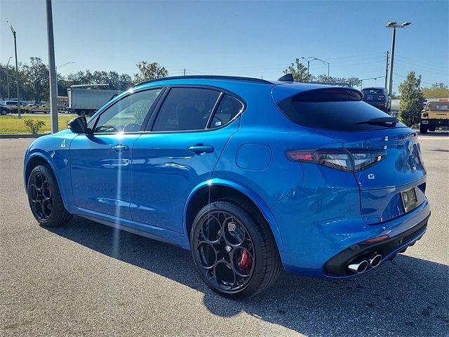 2024 Alfa Romeo Stelvio Quadrifoglio Carbon