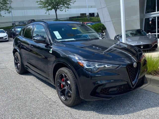 2024 Alfa Romeo Stelvio Quadrifoglio Carbon