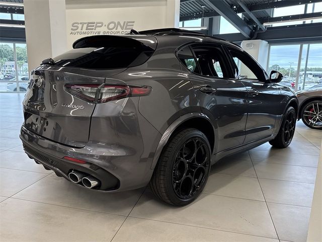 2024 Alfa Romeo Stelvio Quadrifoglio Carbon